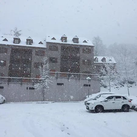 Jolie Aux Estives Vue Montagne Appartement *