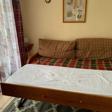 Jolie Aux Estives Vue Montagne